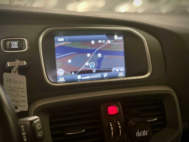 Volvo v40 1.6 d2 momentum automaat; 1-xzd-87 - afbeelding 4 van  15