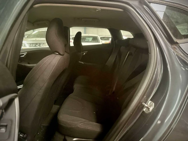 Volvo v40 1.6 d2 momentum automaat; 1-xzd-87 - afbeelding 14 van  15