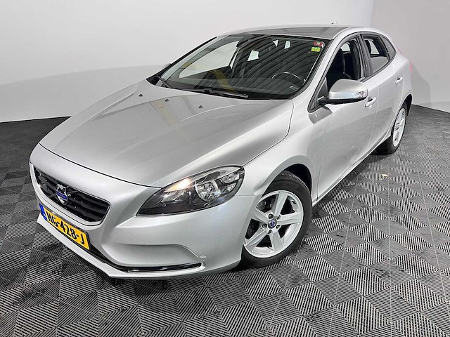 Volvo v40 1.6 d2 momentum, hg-428-j - afbeelding 1 van  14