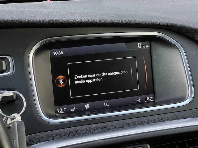 Volvo v40 1.6 d2 summum | 6-spn-05 - afbeelding 2 van  32
