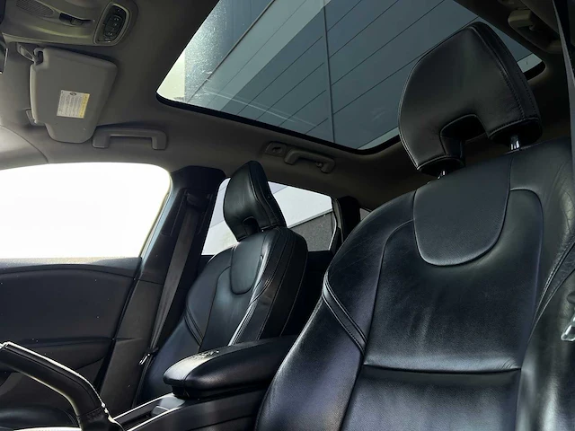 Volvo v40 1.6 d2 summum | 6-spn-05 - afbeelding 14 van  32