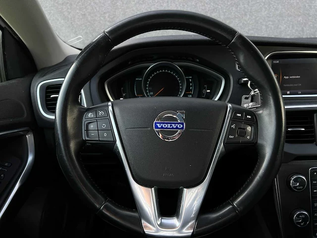 Volvo v40 1.6 d2 summum | 6-spn-05 - afbeelding 28 van  32