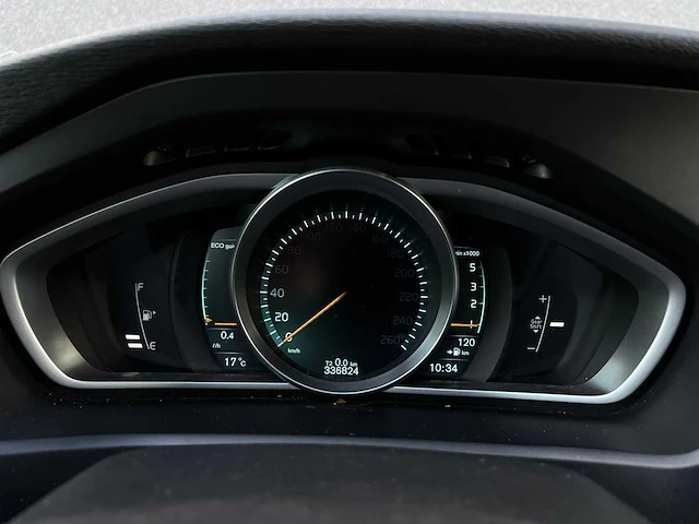 Volvo v40 1.6 d2 summum | 6-spn-05 - afbeelding 30 van  32