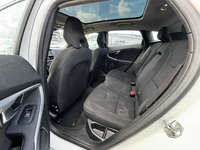 Volvo v40 1.6 t2 kinetic,2015 - afbeelding 10 van  28