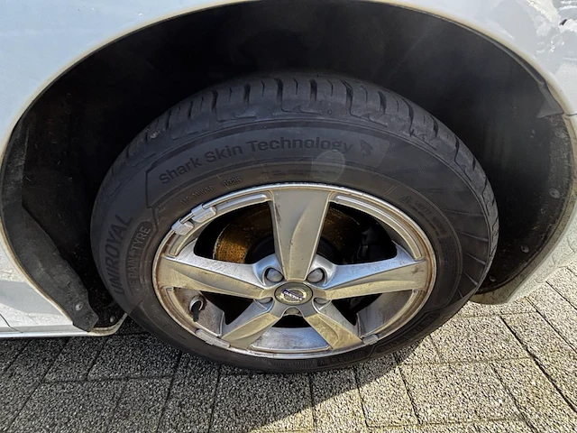 Volvo v40 1.6 t2 kinetic,2015 - afbeelding 17 van  28