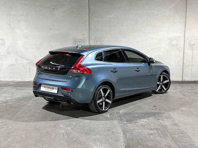 Volvo v40 1.6 t3 kinetic 150pk 2012, 53-xvv-5 - afbeelding 2 van  48