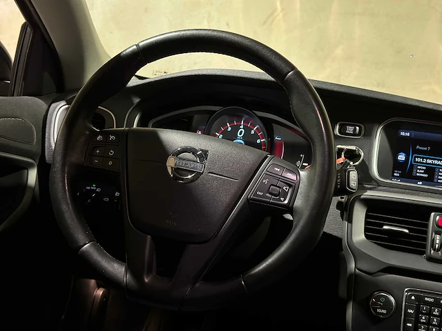 Volvo v40 1.6 t3 kinetic 150pk 2012, 53-xvv-5 - afbeelding 13 van  48