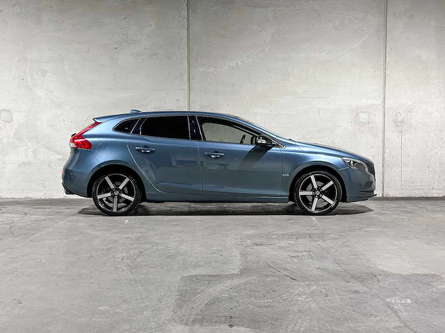 Volvo v40 1.6 t3 kinetic 150pk 2012, 53-xvv-5 - afbeelding 46 van  48