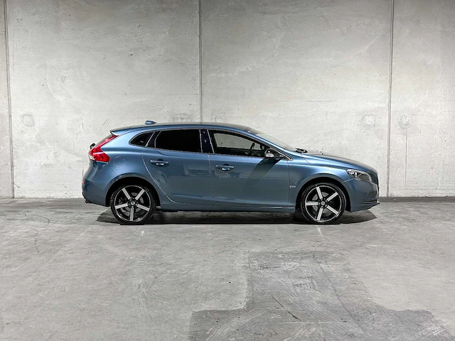 Volvo v40 1.6 t3 kinetic 150pk 2012, 53-xvv-5 - afbeelding 47 van  48