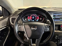 Volvo v40 1.6 t3 momentum, 2-kbp-13 - afbeelding 2 van  15