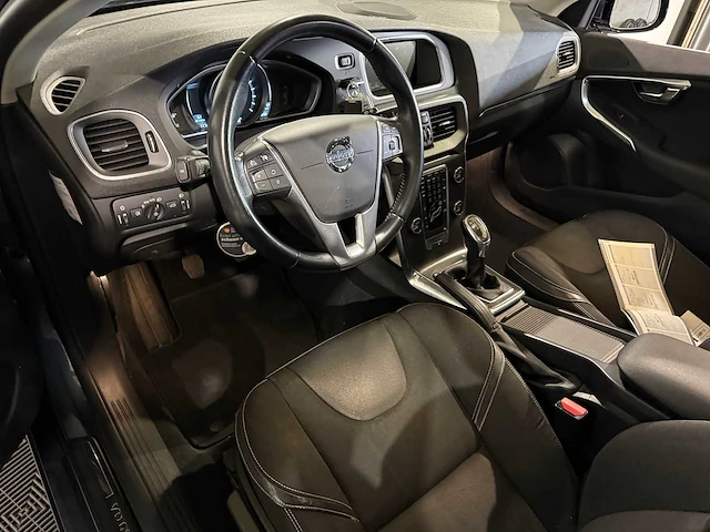 Volvo v40 1.6 t3 momentum, 2-kbp-13 - afbeelding 14 van  15