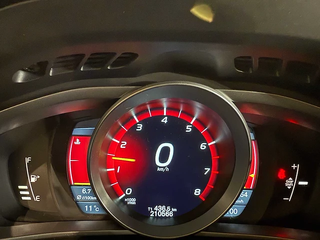Volvo v40 1.6 t3 momentum, 2-kbp-13 - afbeelding 15 van  15