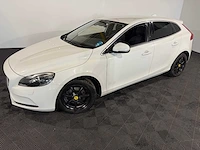 Volvo v40 1.6 t3 momentum, 40-zbn-5 - afbeelding 1 van  14