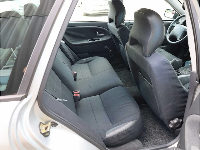Volvo v40 1.8, 2001, automaat, 17-gn-lg - afbeelding 7 van  29