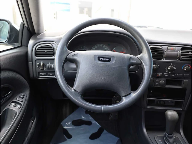 Volvo v40 1.8, 2001, automaat, 17-gn-lg - afbeelding 11 van  29