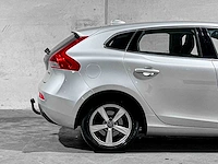 Volvo v40 2.0 d2 momentum 120pk 2015, gh-539-n - afbeelding 2 van  43