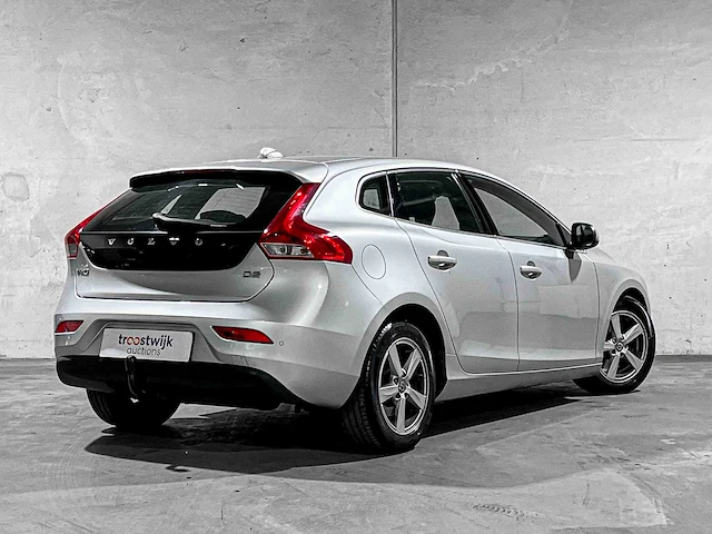 Volvo v40 2.0 d2 momentum 120pk 2015, gh-539-n - afbeelding 4 van  43