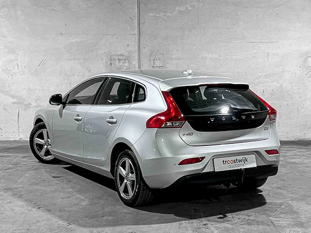 Volvo v40 2.0 d2 momentum 120pk 2015, gh-539-n - afbeelding 9 van  43