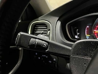 Volvo v40 2.0 d2 momentum 120pk 2015, gh-539-n - afbeelding 18 van  43