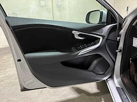Volvo v40 2.0 d2 momentum 120pk 2015, gh-539-n - afbeelding 26 van  43