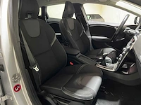 Volvo v40 2.0 d2 momentum 120pk 2015, gh-539-n - afbeelding 35 van  43