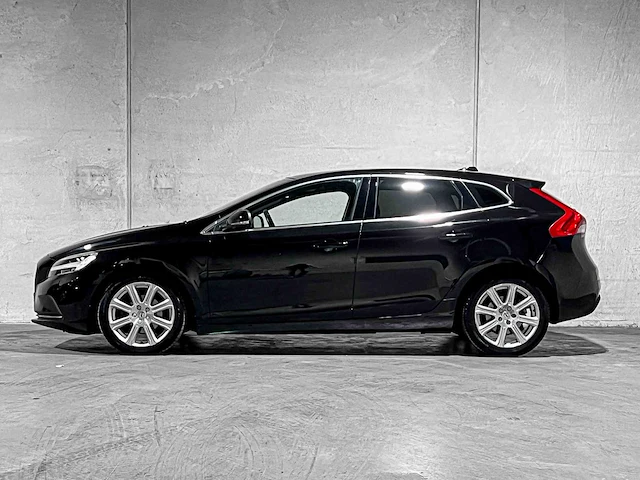 Volvo v40 2.0 d2 nordic+ inscription 120pk 2016, kn-272-n - afbeelding 8 van  46