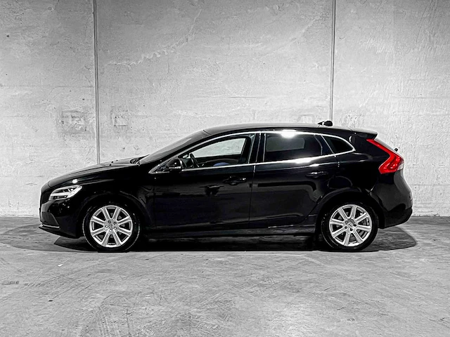 Volvo v40 2.0 d2 nordic+ inscription 120pk 2016, kn-272-n - afbeelding 9 van  46