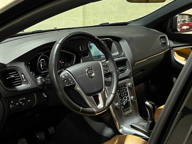 Volvo v40 2.0 d2 nordic+ inscription 120pk 2016, kn-272-n - afbeelding 10 van  46