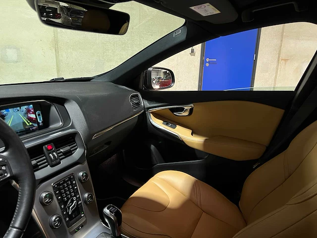 Volvo v40 2.0 d2 nordic+ inscription 120pk 2016, kn-272-n - afbeelding 13 van  46
