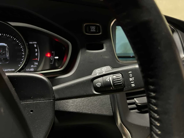 Volvo v40 2.0 d2 nordic+ inscription 120pk 2016, kn-272-n - afbeelding 18 van  46