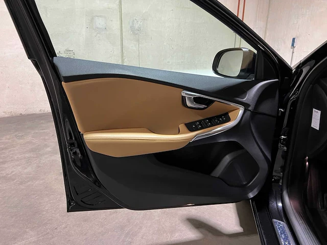 Volvo v40 2.0 d2 nordic+ inscription 120pk 2016, kn-272-n - afbeelding 26 van  46
