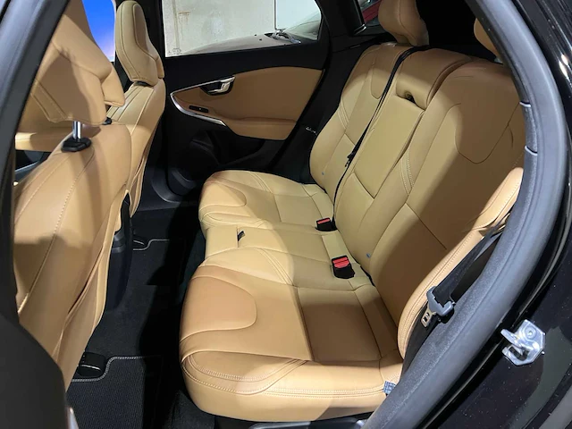 Volvo v40 2.0 d2 nordic+ inscription 120pk 2016, kn-272-n - afbeelding 30 van  46