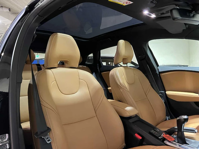 Volvo v40 2.0 d2 nordic+ inscription 120pk 2016, kn-272-n - afbeelding 36 van  46