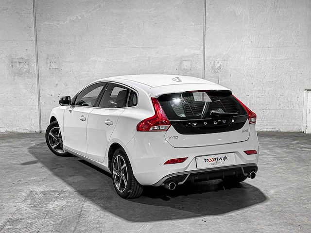Volvo v40 2.0 d3 business sport 150pk 2017, pr-110-k - afbeelding 8 van  49