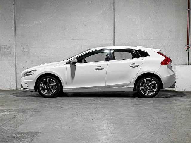 Volvo v40 2.0 d3 business sport 150pk 2017, pr-110-k - afbeelding 9 van  49