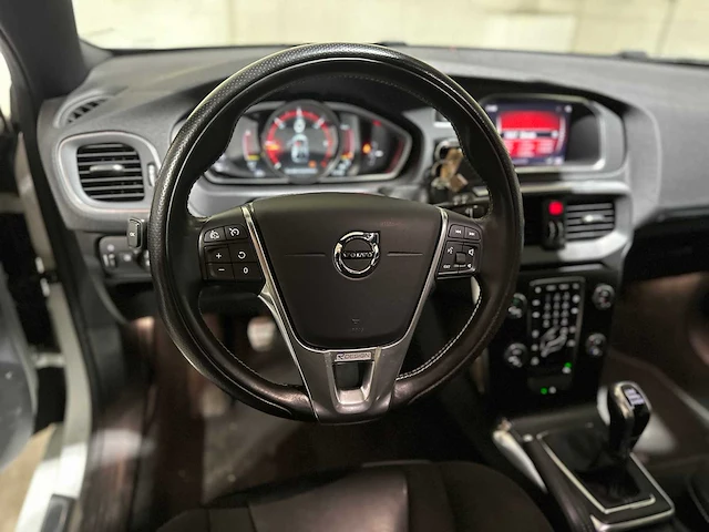 Volvo v40 2.0 d3 business sport 150pk 2017, pr-110-k - afbeelding 15 van  49