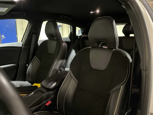 Volvo v40 2.0 d3 business sport 150pk 2017, pr-110-k - afbeelding 17 van  49