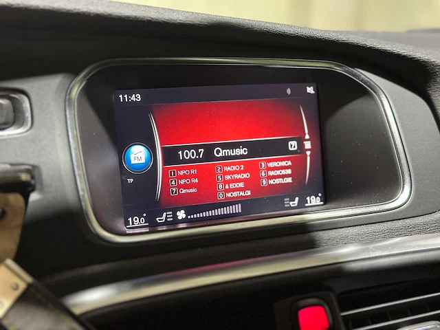 Volvo v40 2.0 d3 business sport 150pk 2017, pr-110-k - afbeelding 28 van  49