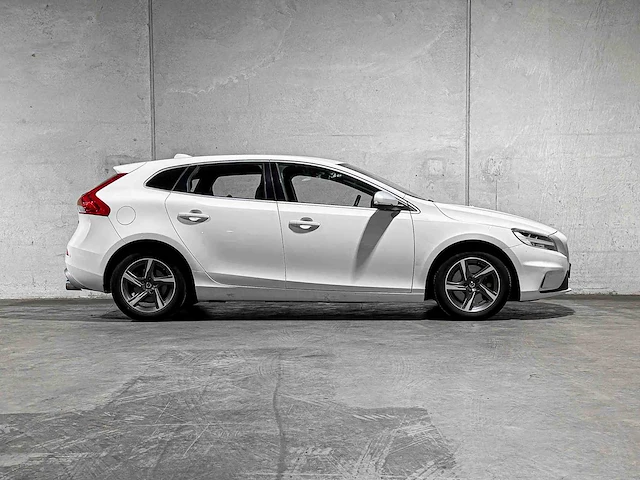 Volvo v40 2.0 d3 business sport 150pk 2017, pr-110-k - afbeelding 49 van  49