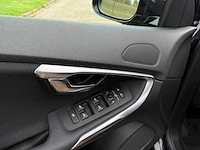 Volvo v40 2.0 d3 summum , kf-863-r - afbeelding 4 van  25
