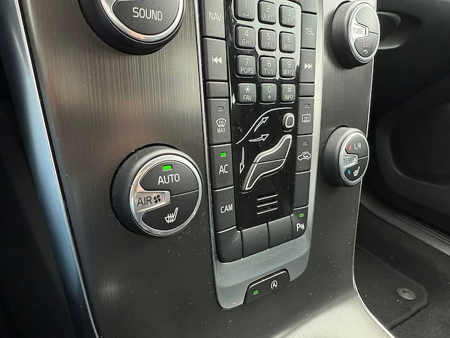 Volvo v40 2.0 d3 summum , kf-863-r - afbeelding 7 van  25