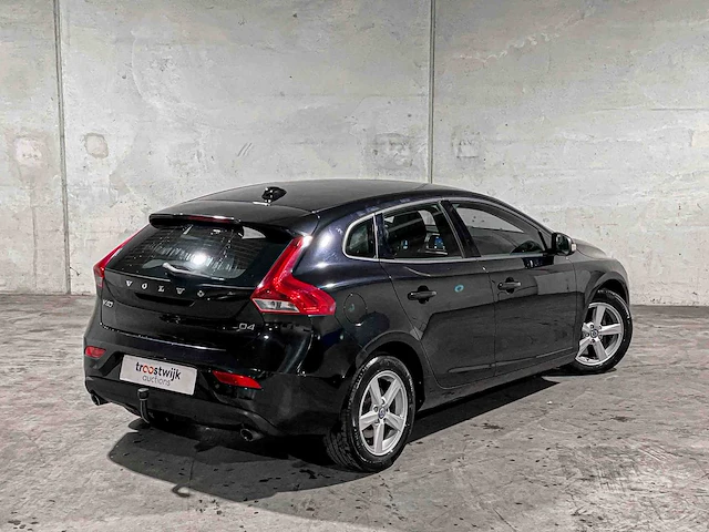 Volvo v40 2.0 d4 kinetic business 190pk 2014, 7-xzp-57 - afbeelding 2 van  39