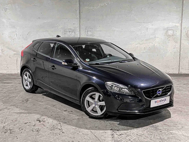 Volvo v40 2.0 d4 kinetic business 190pk 2014, 7-xzp-57 - afbeelding 36 van  39