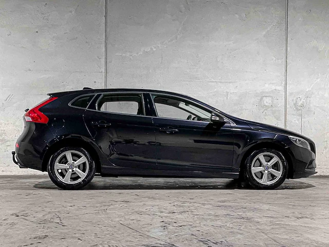 Volvo v40 2.0 d4 kinetic business 190pk 2014, 7-xzp-57 - afbeelding 37 van  39