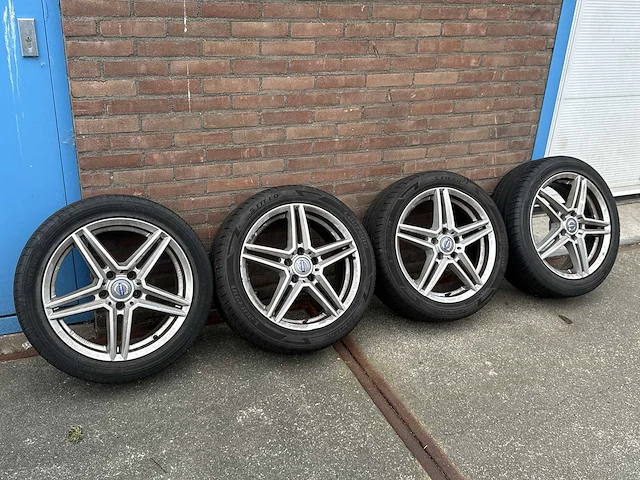 Volvo v40 2.0 d4 ocean race business 2014 | 7-xfg-11 - afbeelding 27 van  35