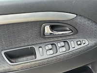 Volvo v40 2.0 dynamic navigator 2003 | 54-lx-js - afbeelding 4 van  20