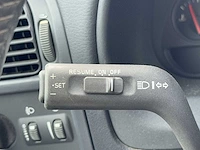 Volvo v40 2.0 dynamic navigator 2003 | 54-lx-js - afbeelding 8 van  20