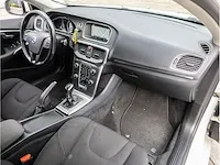 Volvo v40 2.0 t2 2016 navigatiesysteem parkeersensoren climate control cruise control 16"inch - afbeelding 5 van  32