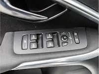 Volvo v40 2.0 t2 2016 navigatiesysteem parkeersensoren climate control cruise control 16"inch - afbeelding 14 van  32