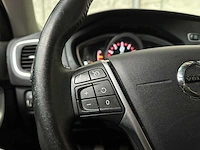 Volvo v40 2.0 t2 nordic+ 122pk 2017, pt-562-s - afbeelding 14 van  41